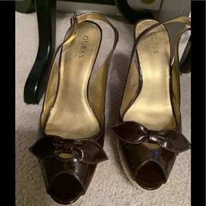 Guess Brown bow paten leather peep toe platforms